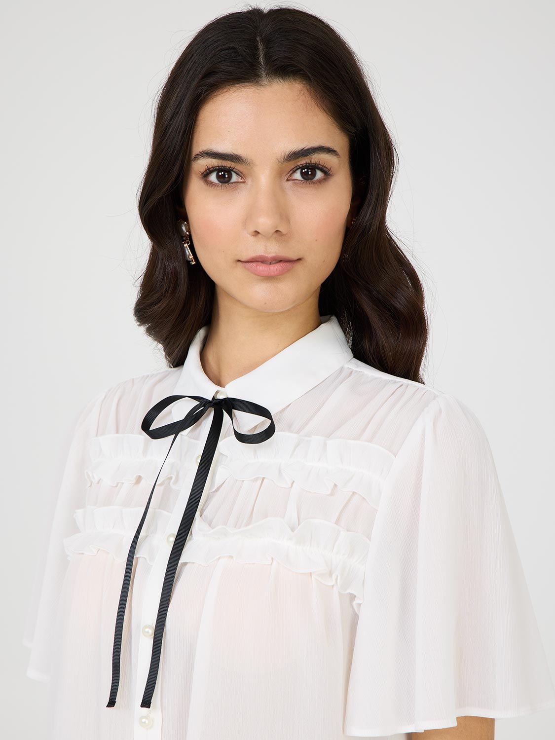 Contrast Bow Blouse With Flutter Sleeves