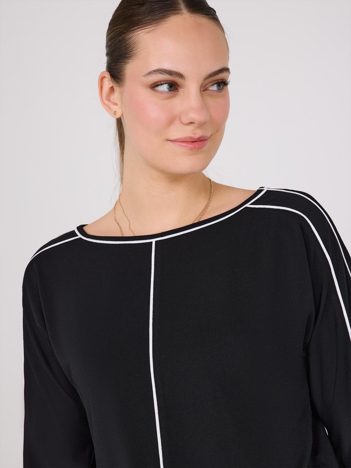 Contrast Piping Boat Neck Top