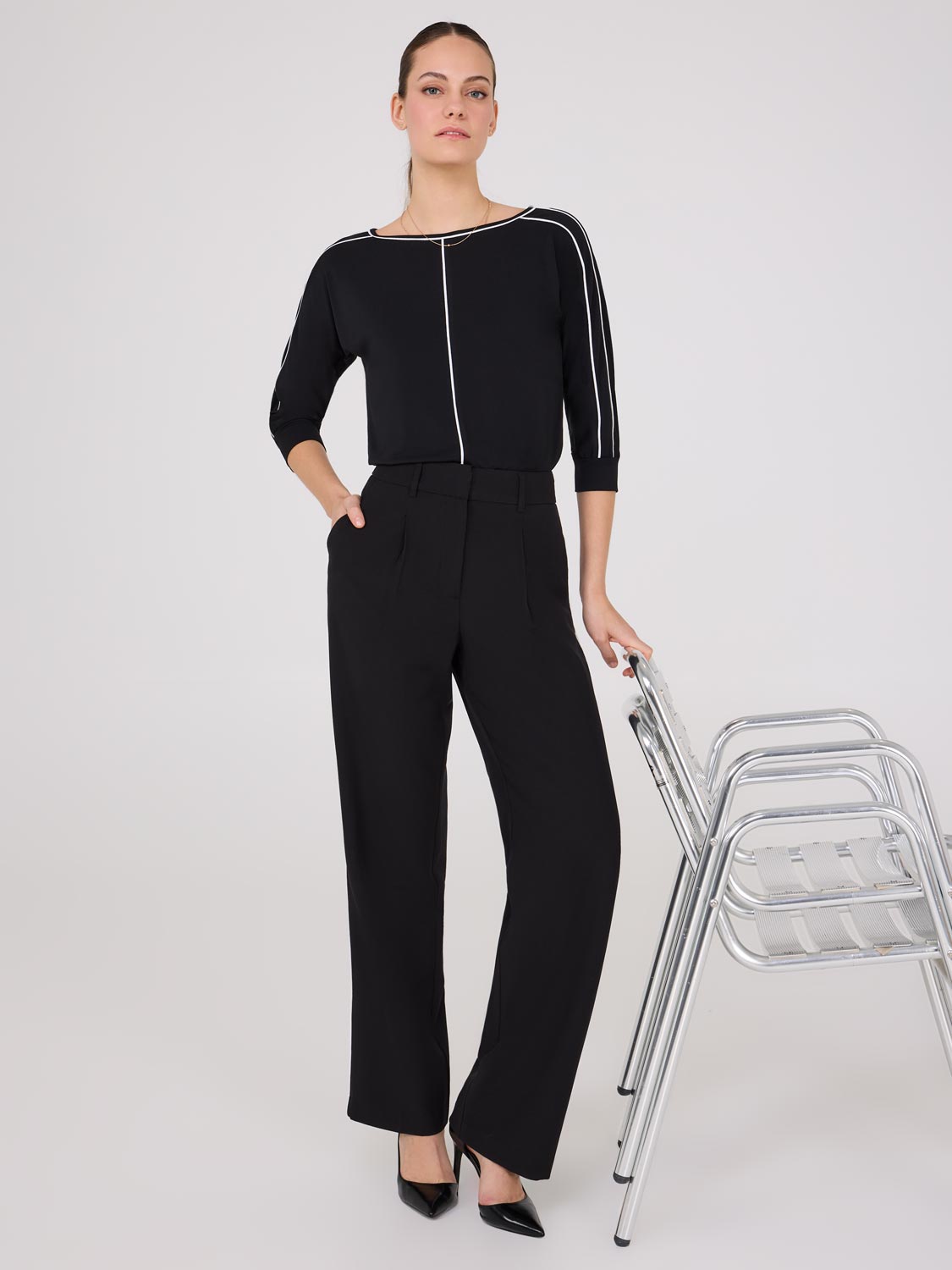 Contrast Piping Boat Neck Top