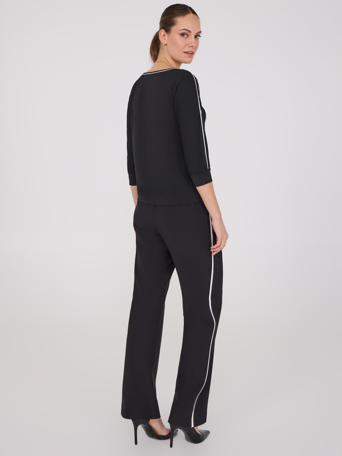 Contrast Piping Boat Neck Top