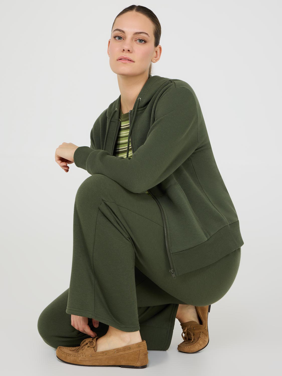 Wide-Leg Fleece Pants