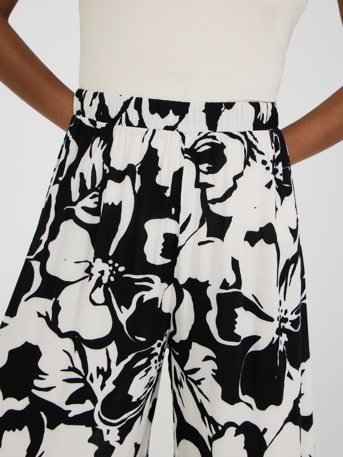 Floral Wide-Leg Palazzo Pants
