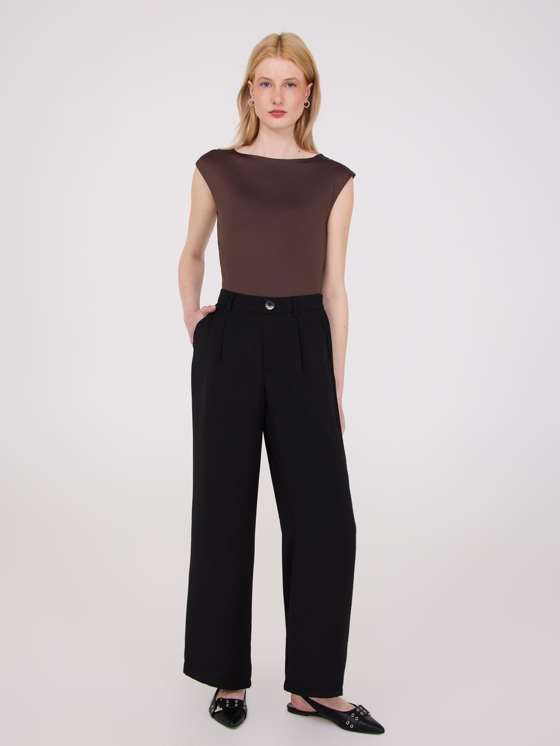 Mid-Rise Wide-Leg Pants