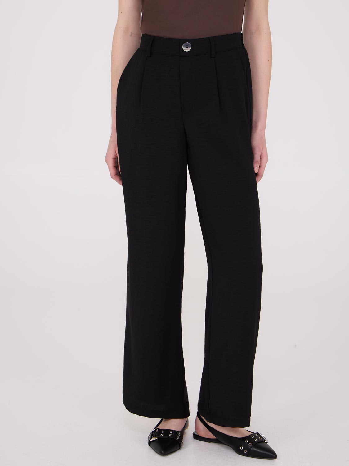 Mid-Rise Wide-Leg Pants