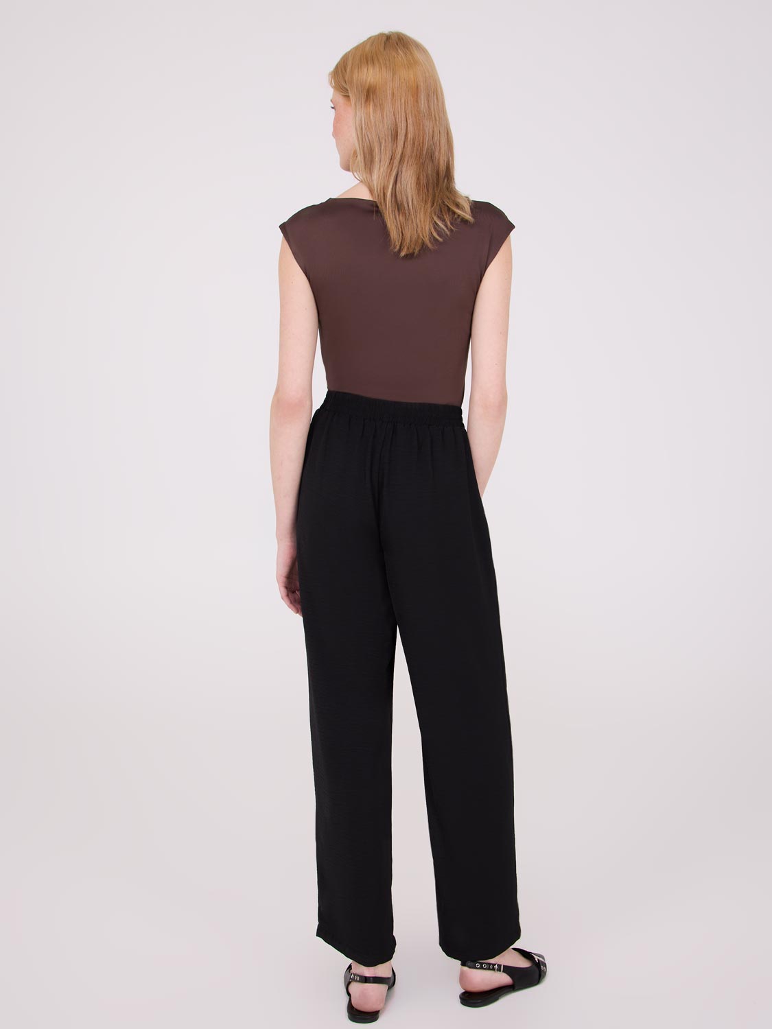 Mid-Rise Wide-Leg Pants
