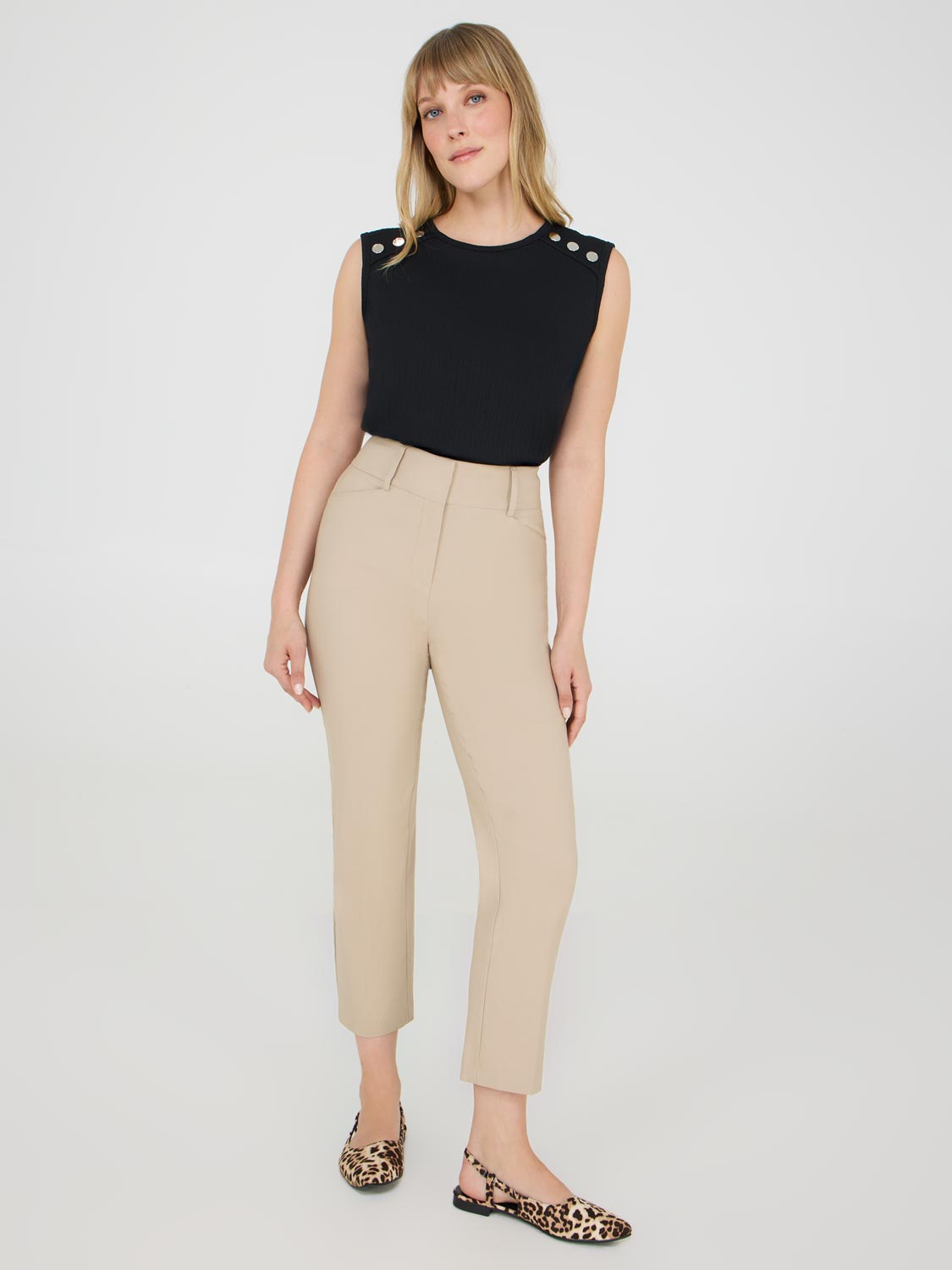 Mid-Rise Capri Pants