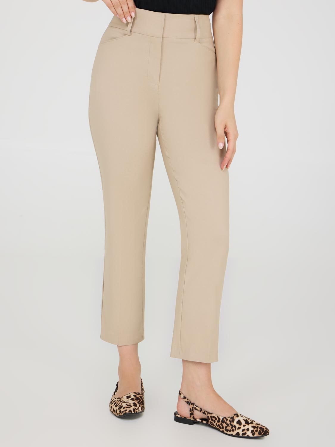 Mid-Rise Capri Pants