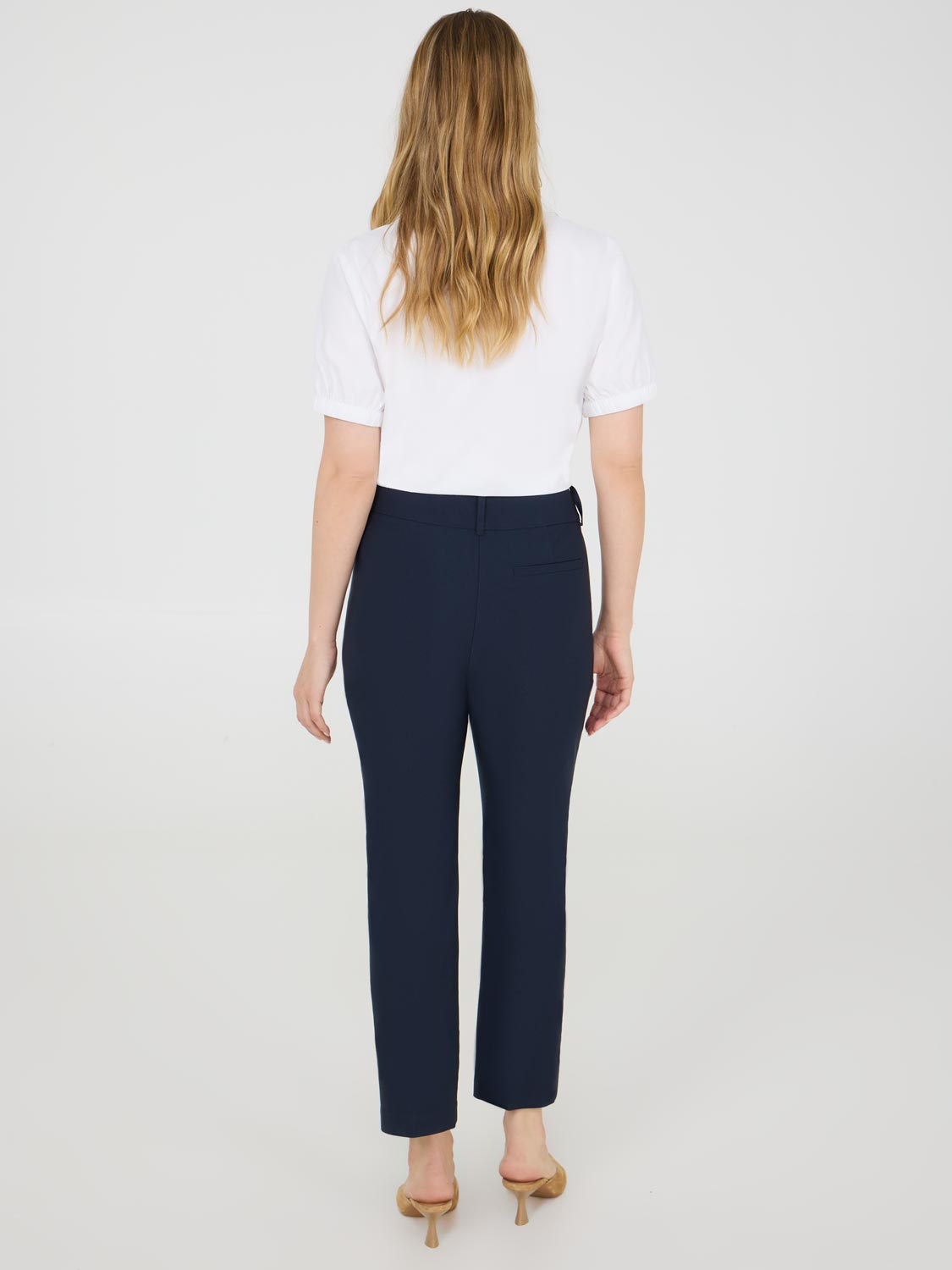 Mid-Rise Capri Pants