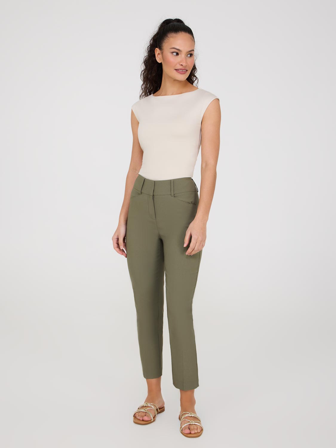 Mid-Rise Capri Pants