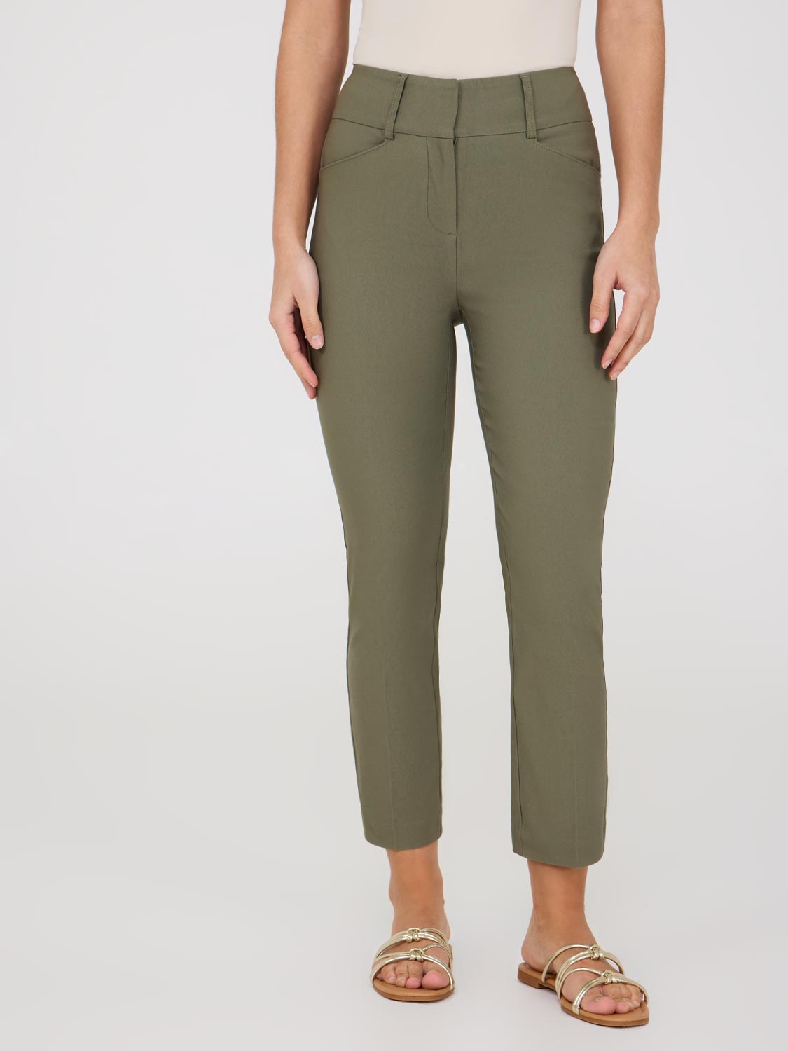 Mid-Rise Capri Pants