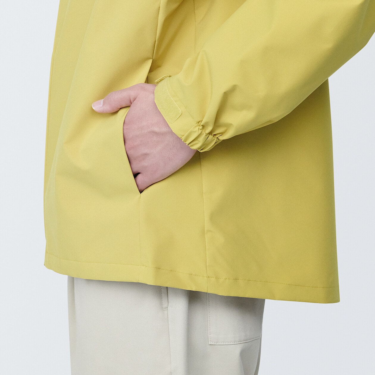 Water Repellent Hooded Jacket