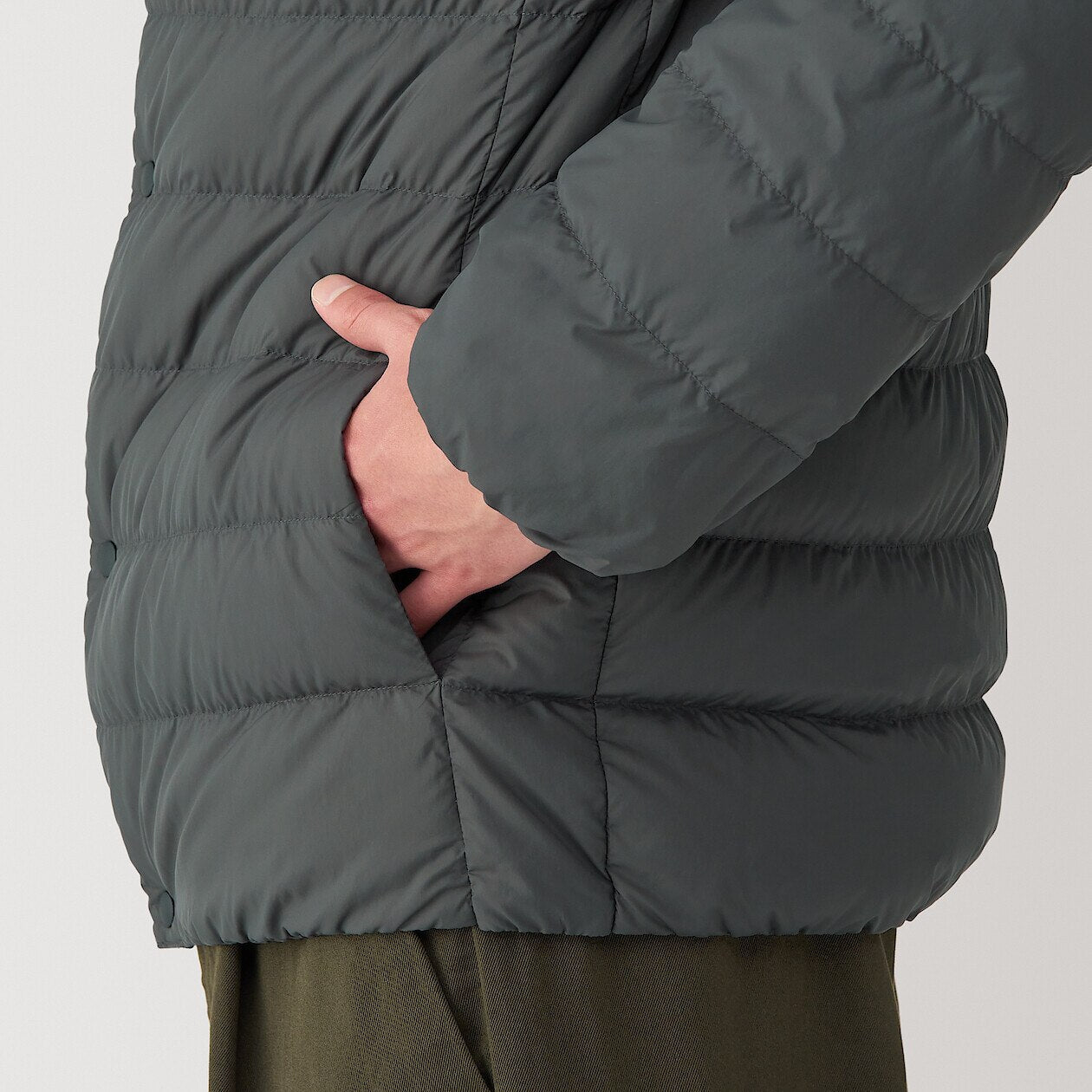 Lightweight Pocketable Collarless Down Puffer Jacket