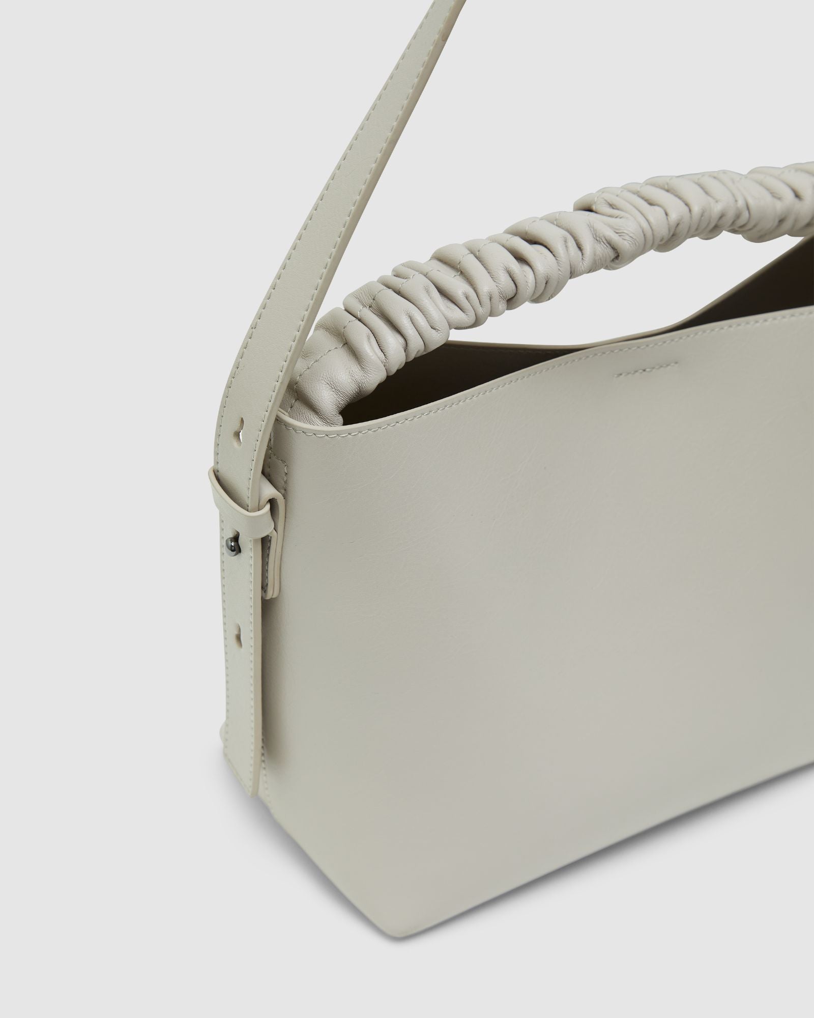 Vida Mini Hobo