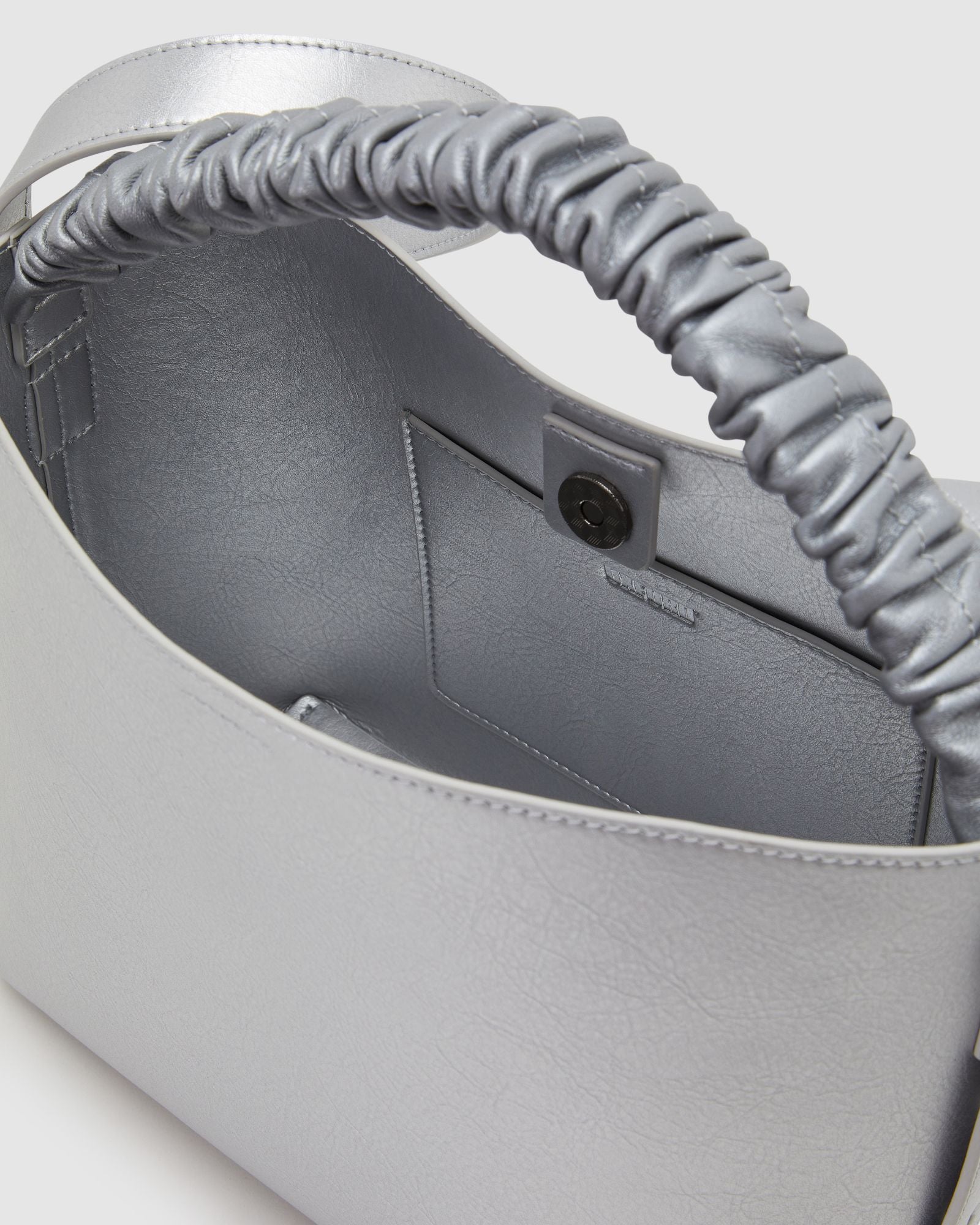 Vida Mini Hobo