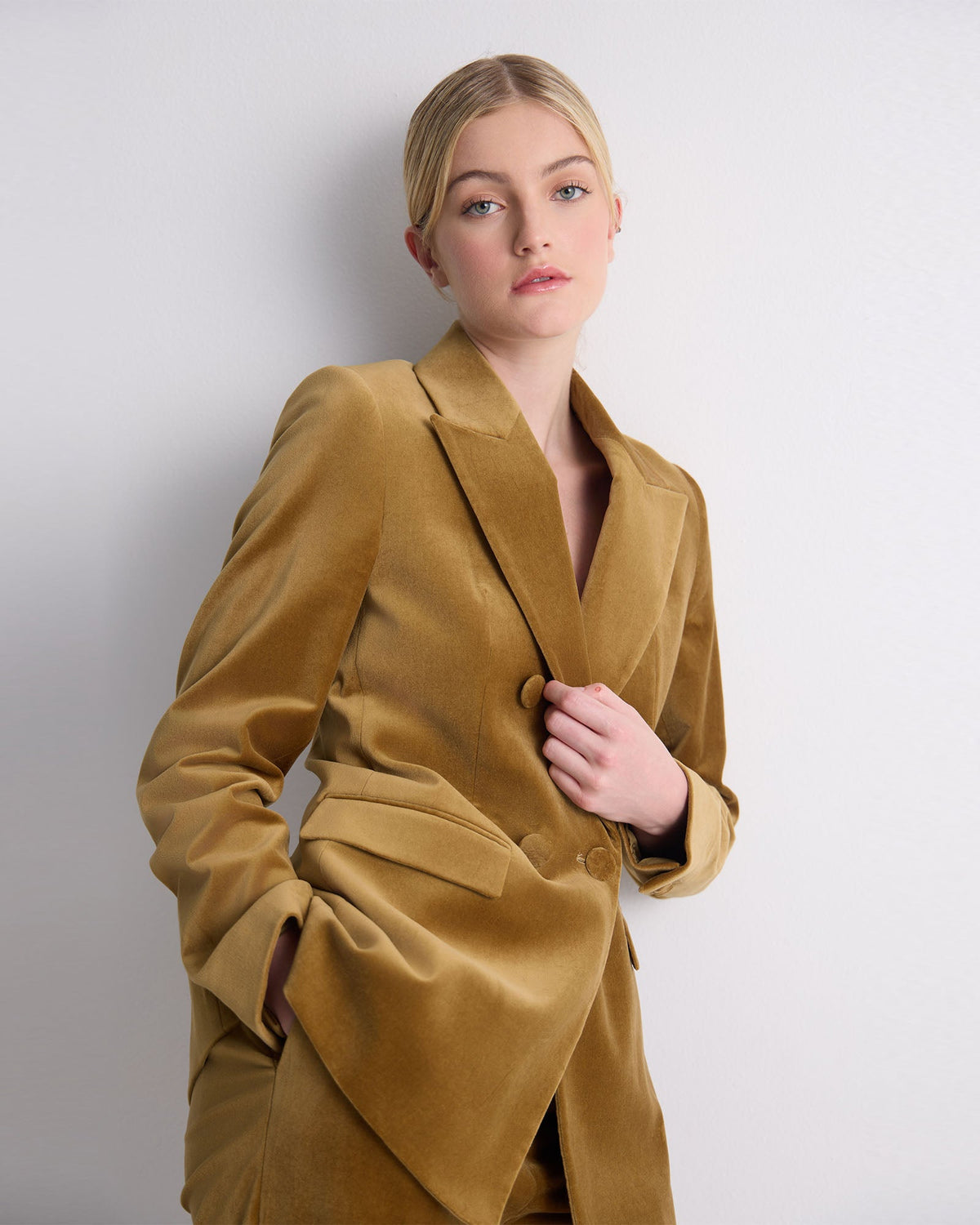 Jenna Double Breasted Stretch Velvet Blazer